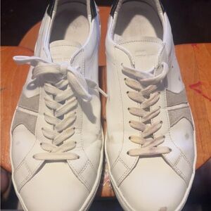 KOIO White and Gray Sneakers Minimalist Design